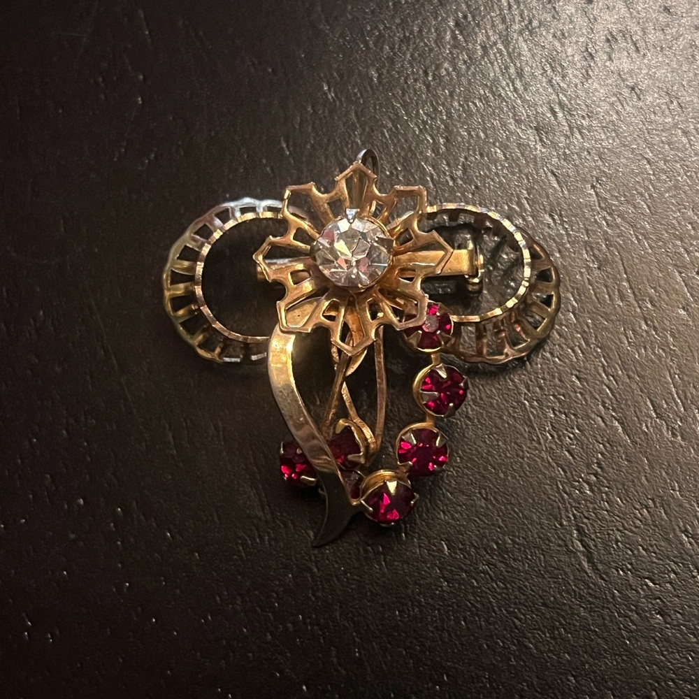 Vintage Gold Tone Floral Red Rhinestone Brooch Pendant